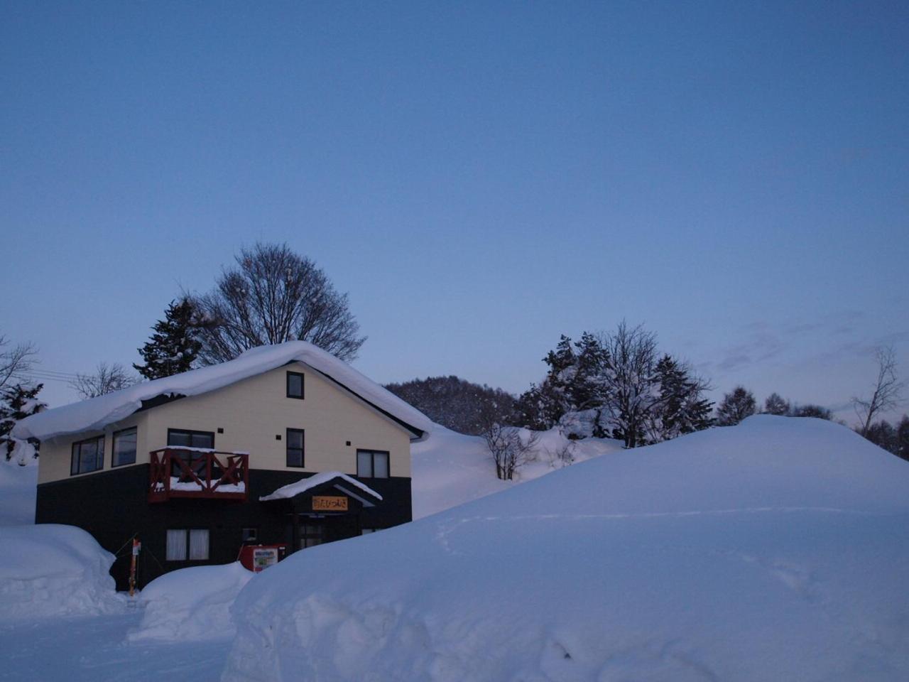 Niseko Tabi-Tsumugi Backpackers Hostel Kutchan Buitenkant foto
